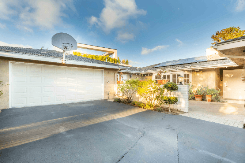 La Jolla House: 6275 La Jolla Scenic Dr S