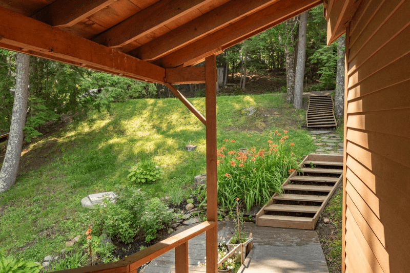 Sidney House: 316 Red Cedar Lane,