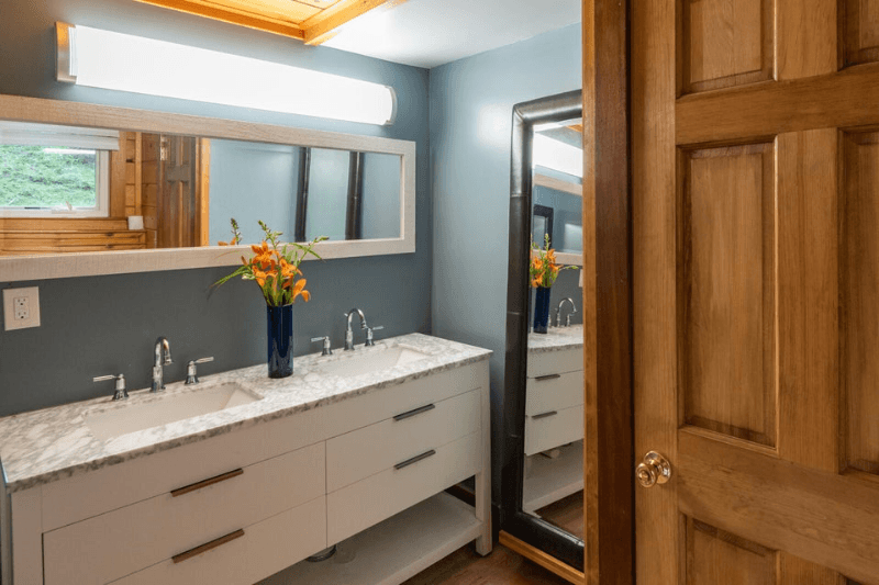 Sidney House: 316 Red Cedar Lane,