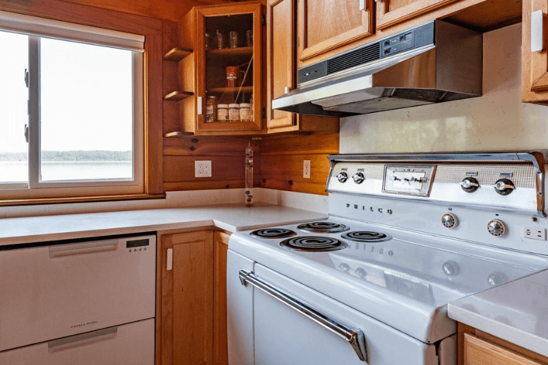 Sidney House: 316 Red Cedar Lane,