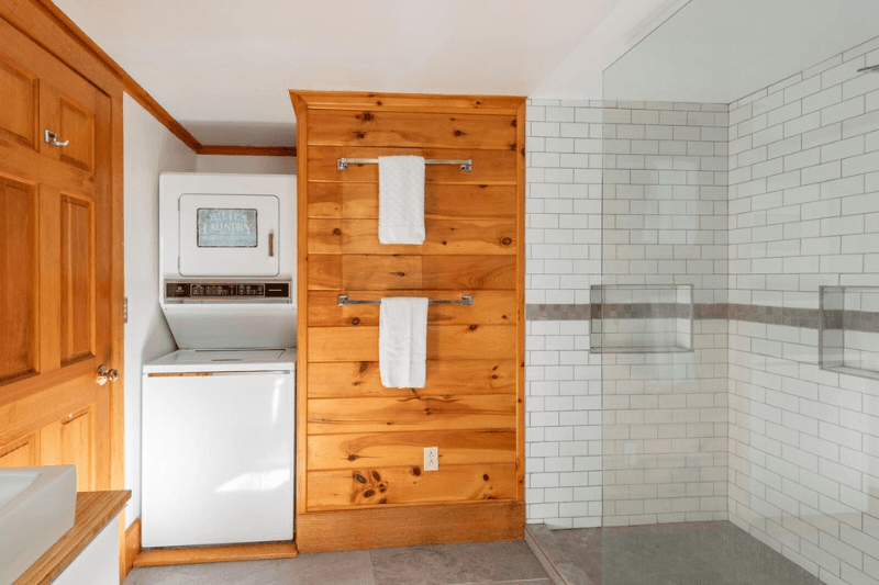 Sidney House: 316 Red Cedar Lane,