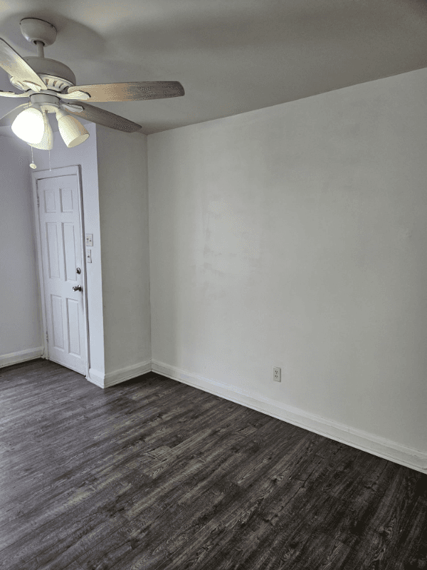 parkville Apartment: 1310 Dartmouth Ave
