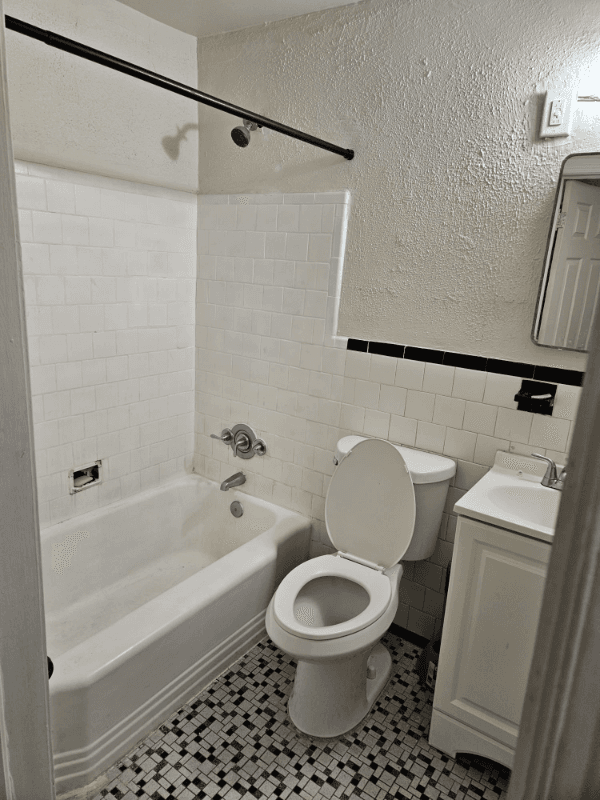 parkville Apartment: 1310 Dartmouth Ave