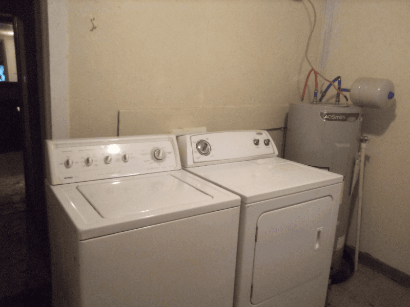 ridgeville House: 123 lucille rd