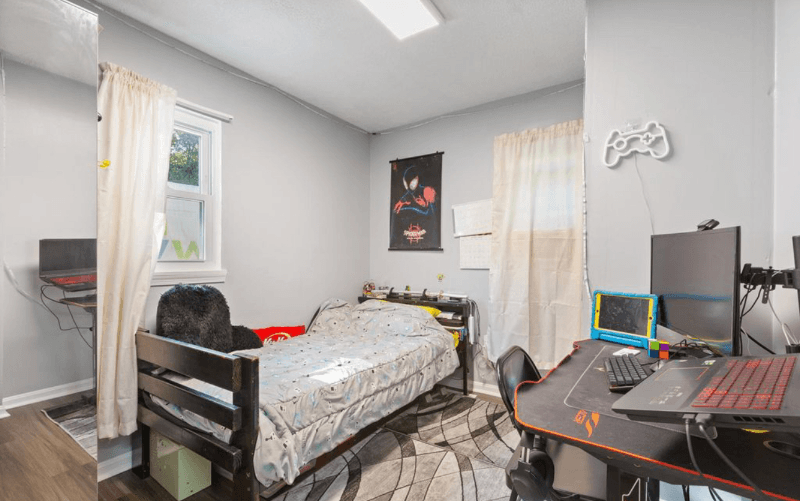 Bowie House: 12200 lanham severn rd