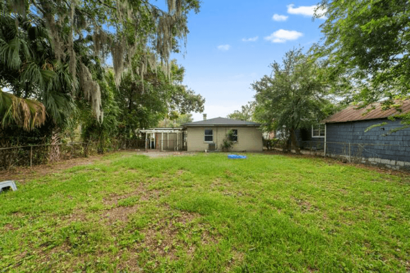 Jacksonville House: 2637 Ernest St