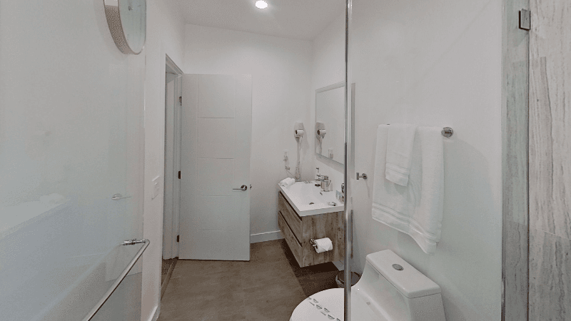 NORTH HOLLYWOOD Multiplex: 10863 KLING ST