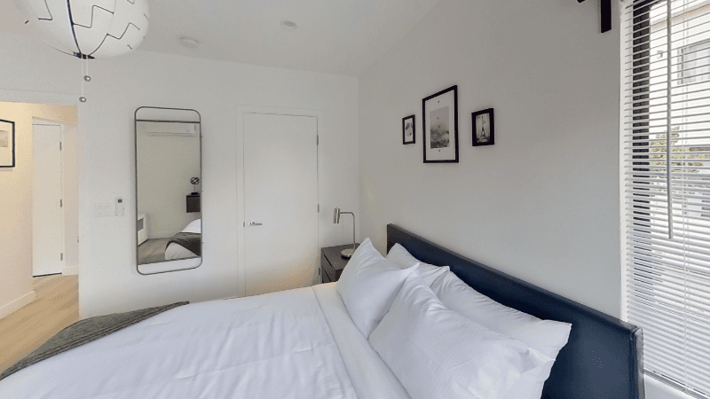 North Hollywood Apartment: 11249 HUSTON ST