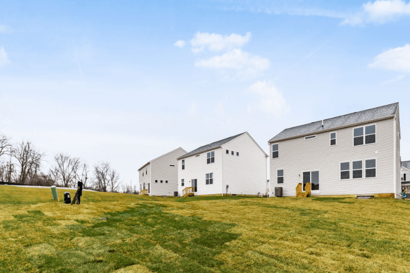 Johnstown House: 220 Whitetail Trl