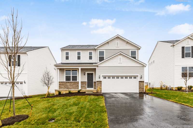 Johnstown House: 220 Whitetail Trl