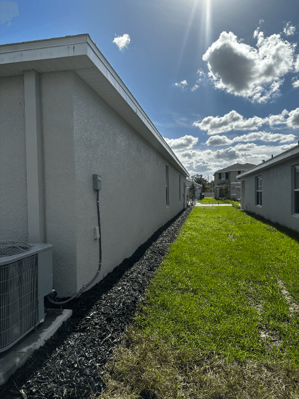 Bradenton House: 3259 Rock Sound Street