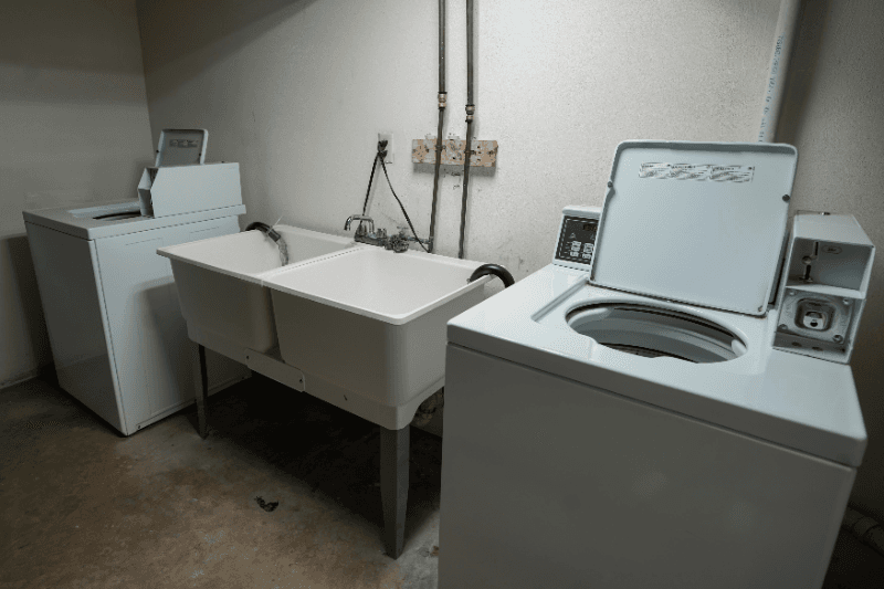 Milwaukee Apartment: 7512 N. GRANVILLE RD