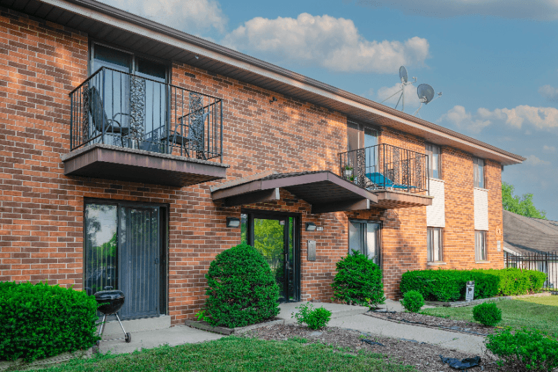 Milwaukee Apartment: 7512 N. GRANVILLE RD