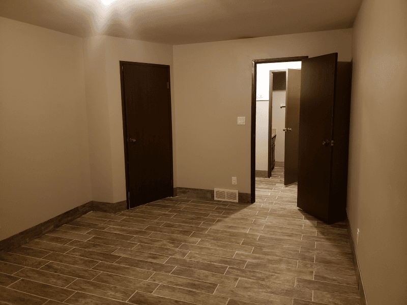 Milwaukee Apartment: 7512 N. GRANVILLE RD