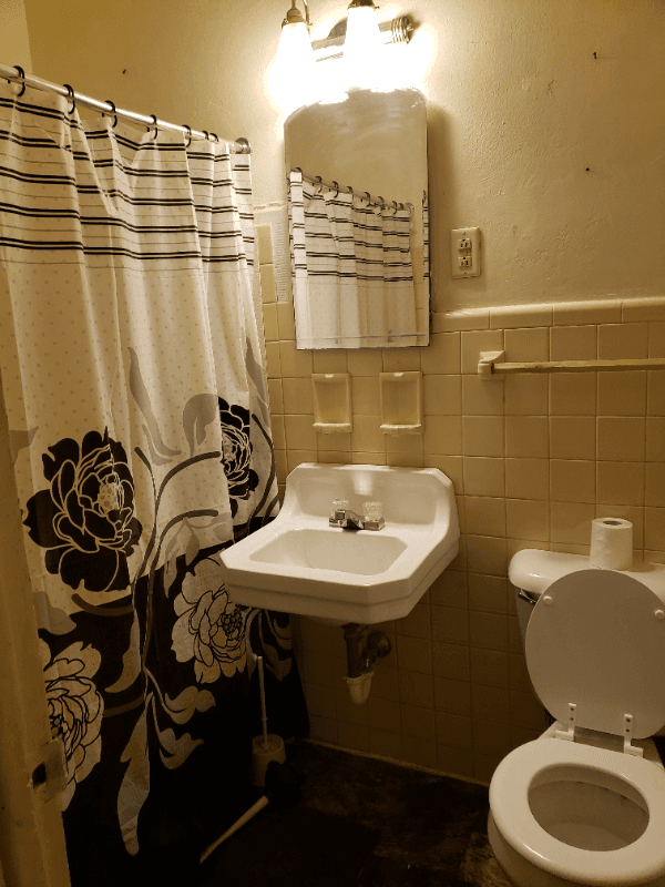 Rockford Apartment: 1005 Garfield Ave, Rockford IL