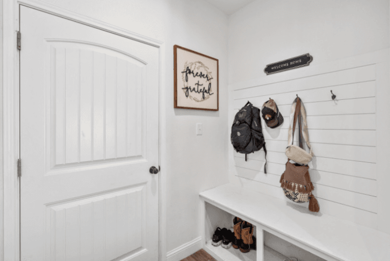 Lubbock House: 5840 Itasca St