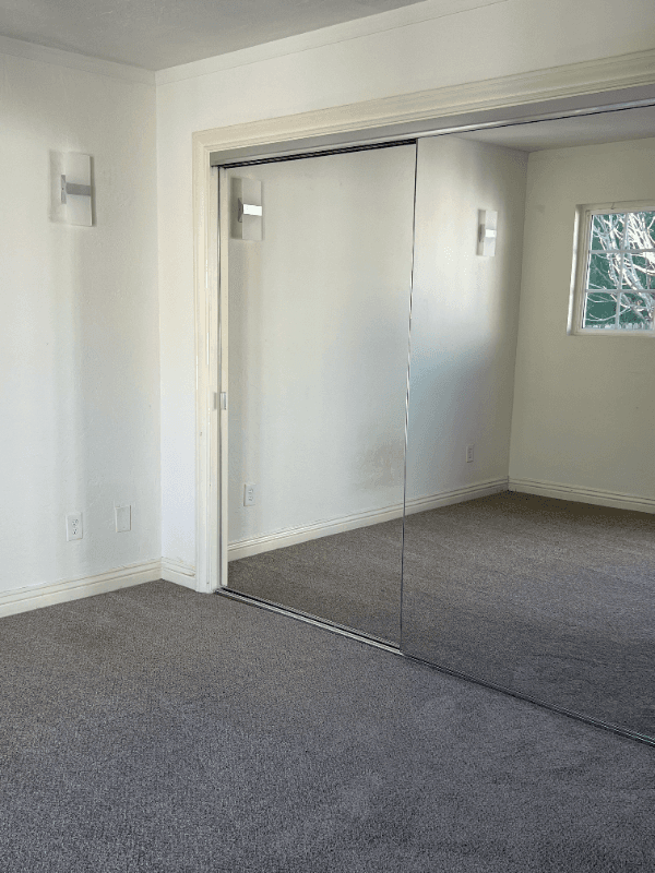 Burbank House: 236 N Myers St