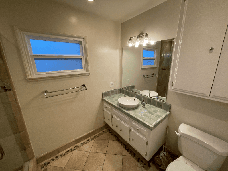 Burbank House: 236 N Myers St