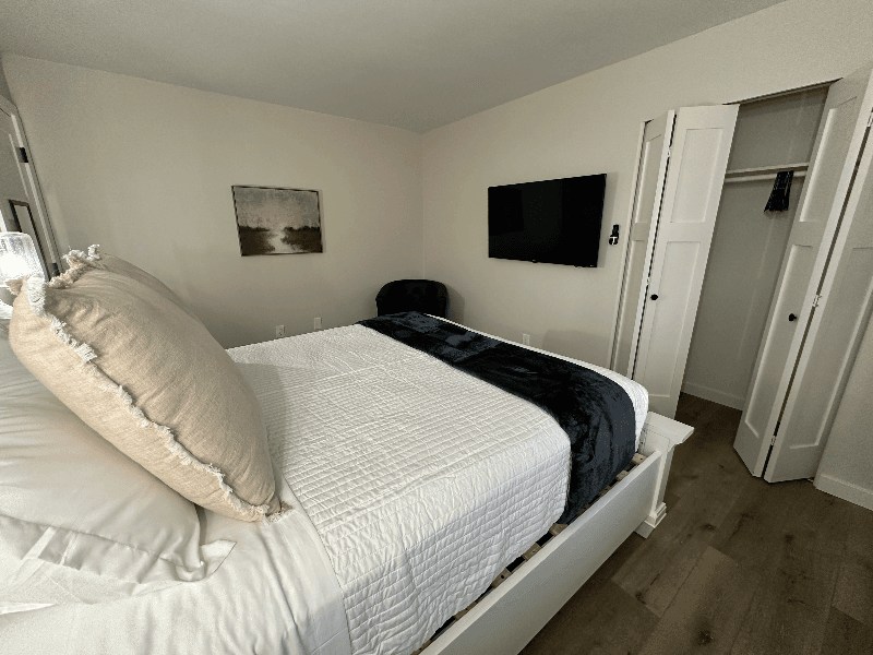 Fruitport Apartment: 287 S Third Ave