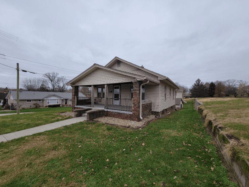 Bloomfield House: 530 South Seminary Street