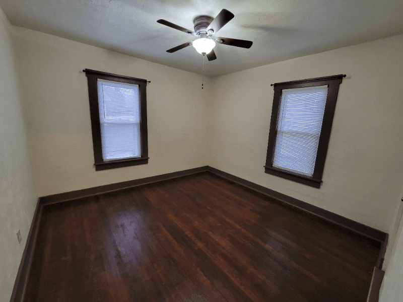 Bloomfield House: 530 South Seminary Street