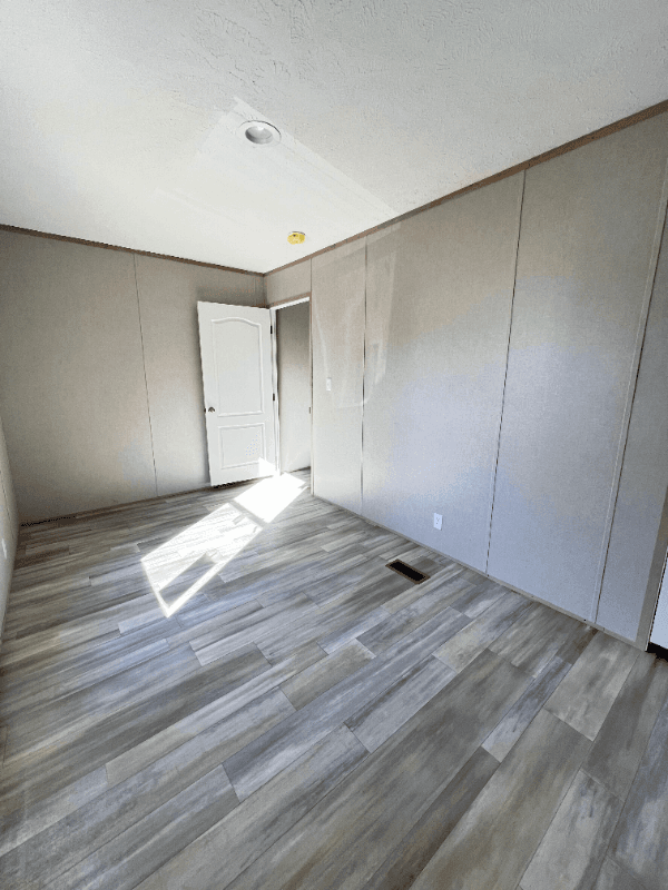 Hubert House: 101 Ash St