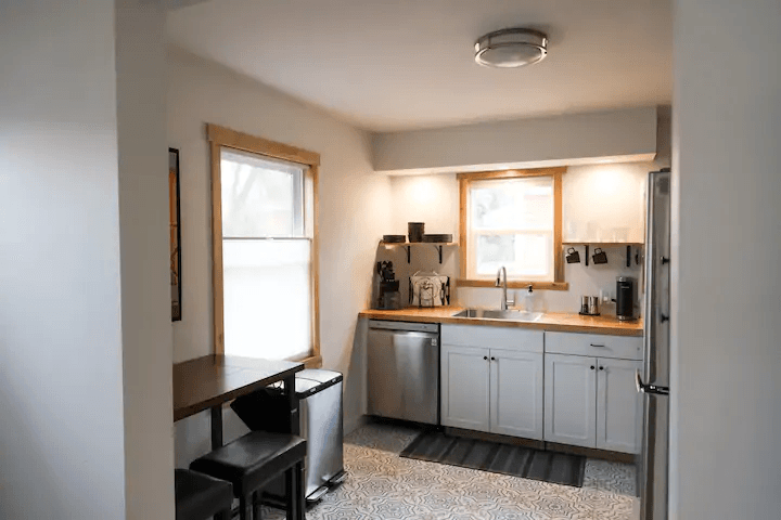 Indianapolis House: 5006 Rosslyn ave