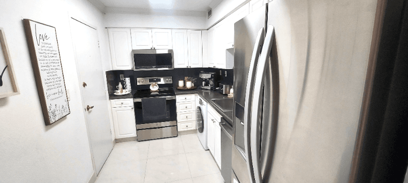 HOLLYWOOD Condo: 2501 S OCEAN DR