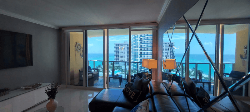 HOLLYWOOD Condo: 2501 S OCEAN DR