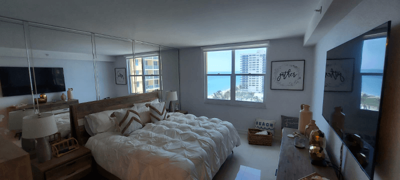 HOLLYWOOD Condo: 2501 S OCEAN DR
