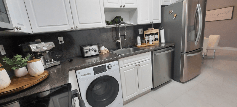 HOLLYWOOD Condo: 2501 S OCEAN DR