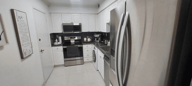 HOLLYWOOD Condo: 2501 S OCEAN DR