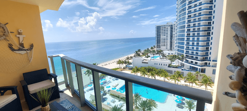 HOLLYWOOD Condo: 2501 S OCEAN DR