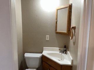 Wilburton Apartment: 902 Cynthia Street