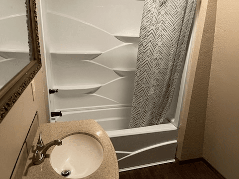 Wilburton Apartment: 902 Cynthia Street
