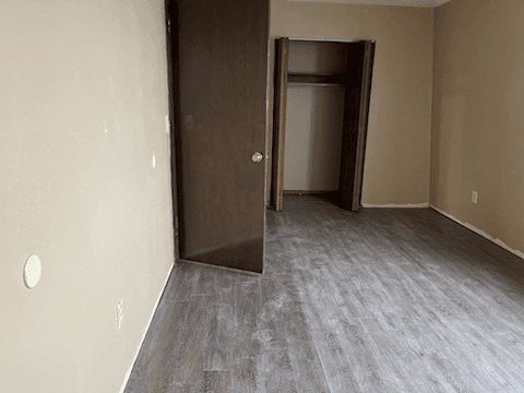 Wilburton Apartment: 902 Cynthia Street