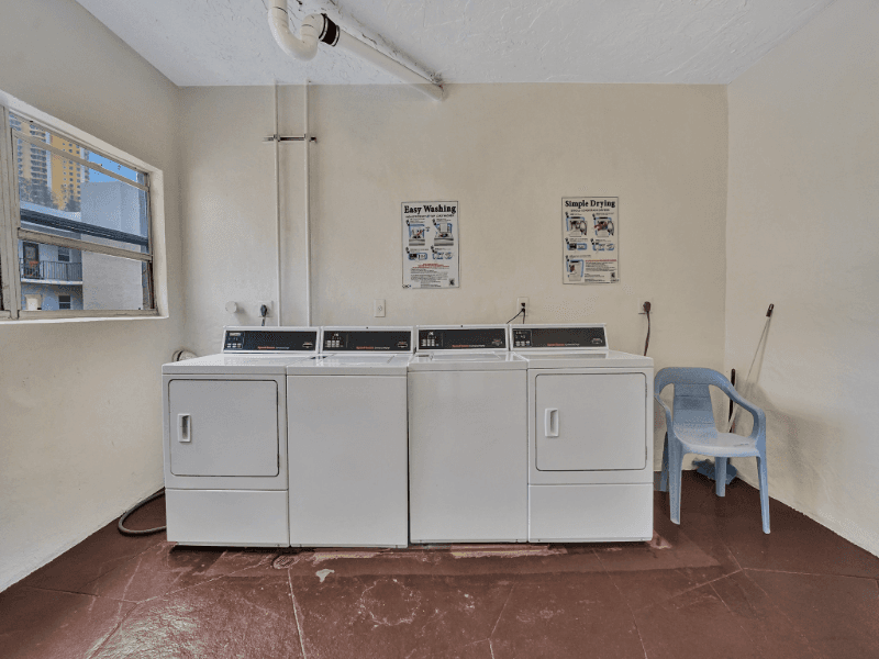 Sunny Isles Beach House: 201 178th Drive