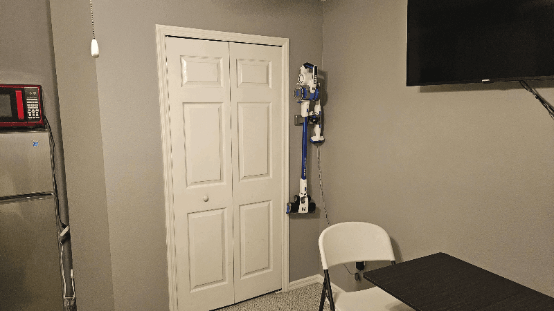 Deltona Single Room: 2885 W Huron Dr.