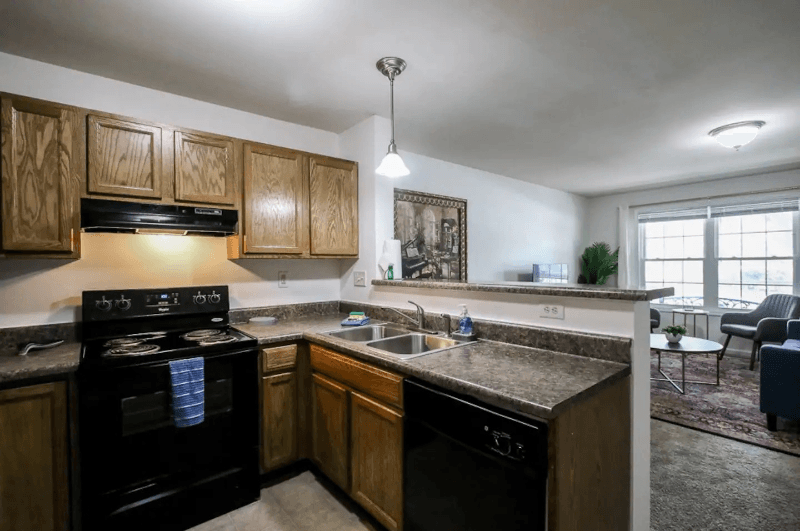 Savannah Townhome: 1506 E Henry street