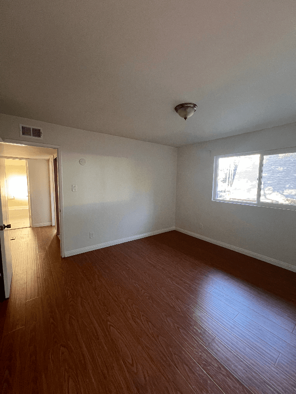 Pasadena Apartment: 305 N. Vinedo Ave #1
