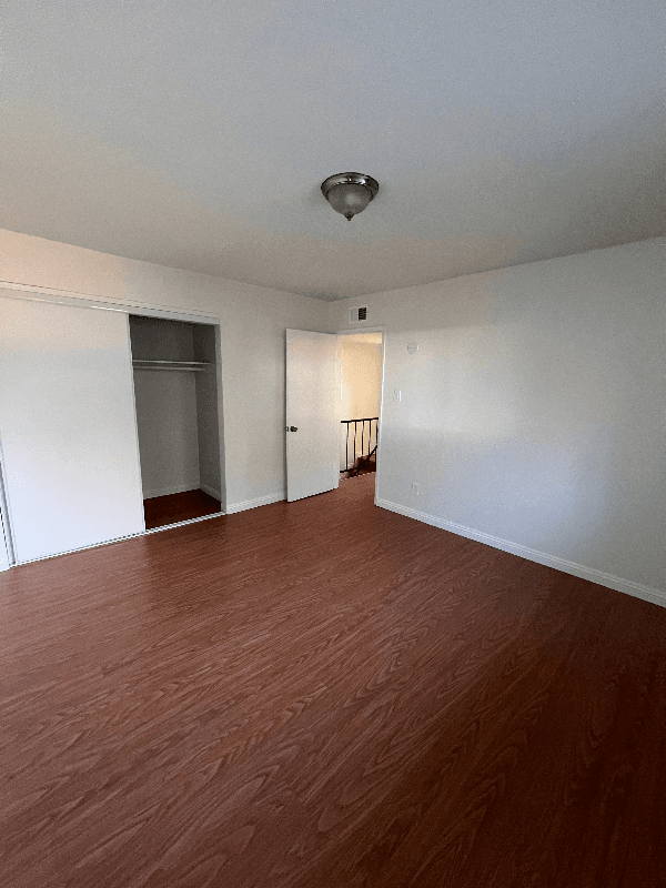 Pasadena Apartment: 305 N. Vinedo Ave #1