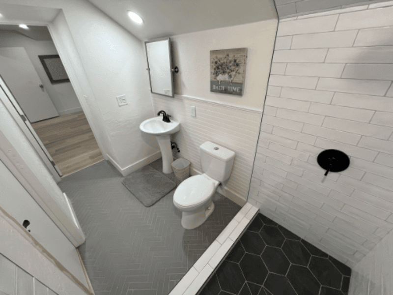Fair Oaks Single Room: 4059 Ridge St