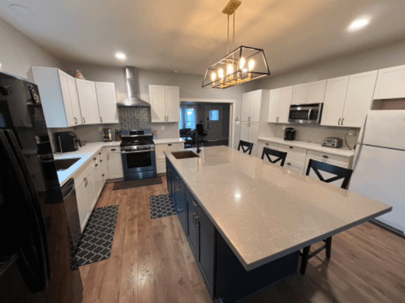 Fair Oaks Single Room: 4059 Ridge St