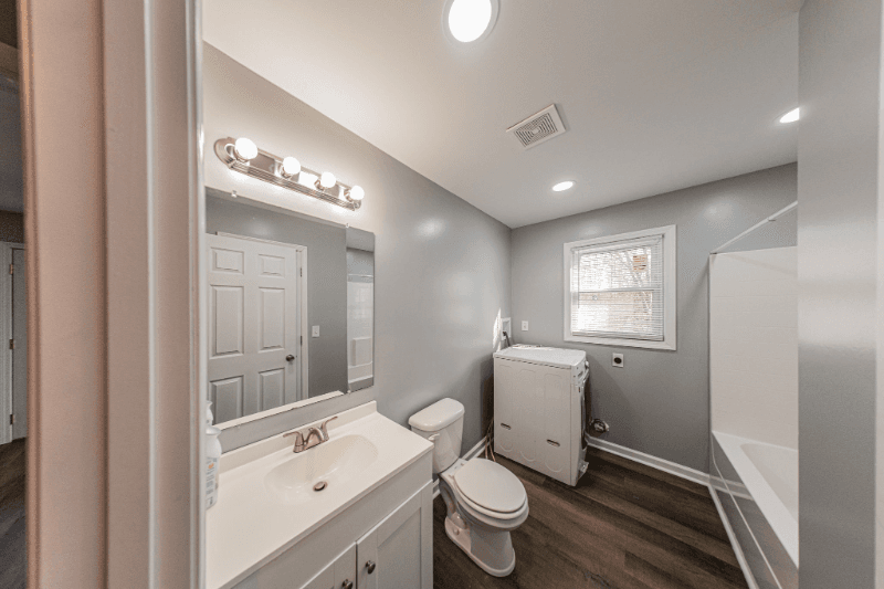 Cadiz Multiplex: 120 Lake Dr