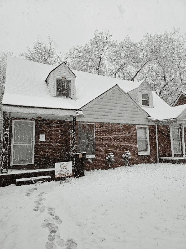 Detroit Multiplex: 18927 Evergreen rd