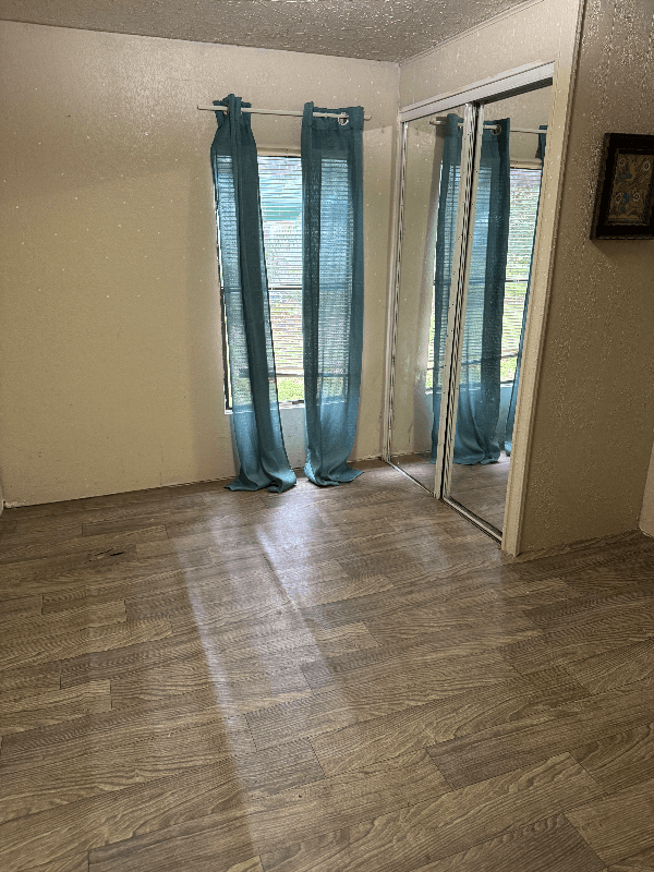 Tampa House: 12513 Four oaks rd
