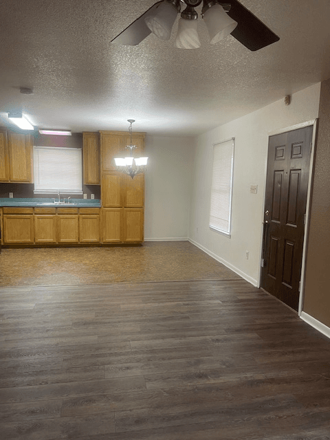 Fort Worth House: 622 Luxton St.