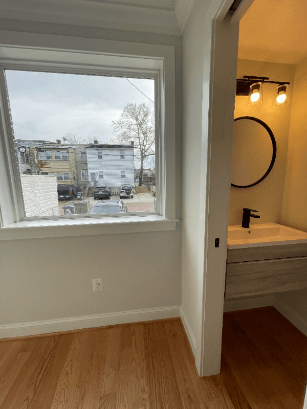 Washington Single Room: 638 Rock Creek Church RD NW #1