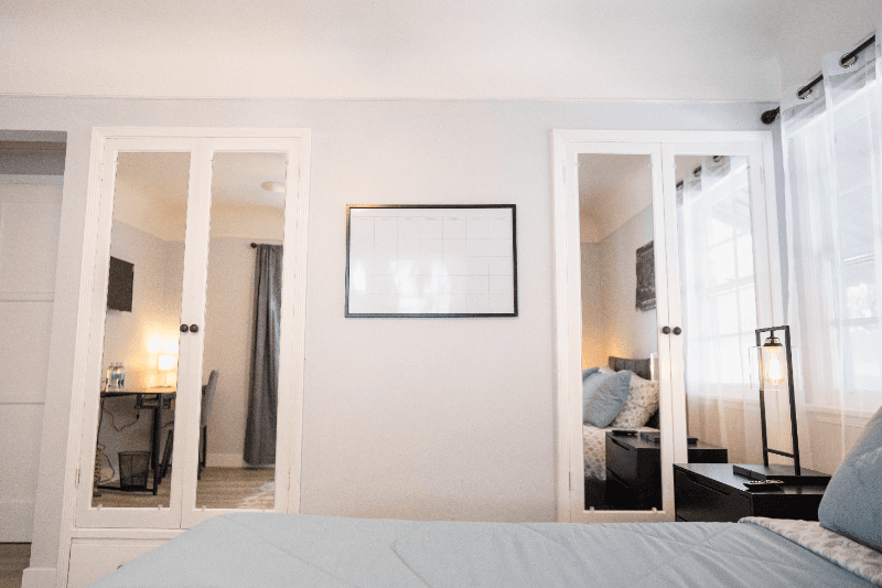 North Hollywood House: 10857 Kling St,