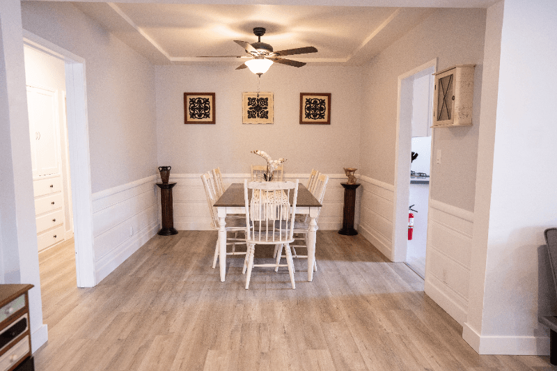 North Hollywood House: 10857 Kling St,